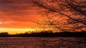 Zachód słońca i resztki jesieni nad jeziorem Ołów - zdjęcie 17