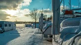 Port w Sztynorcie w zimowej scenerii, styczeń 2021 r. - zdjęcie 48