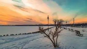 Zachód słońca w Giżycku nad jeziorem Niegocin 02.2021 - zdjęcie 38