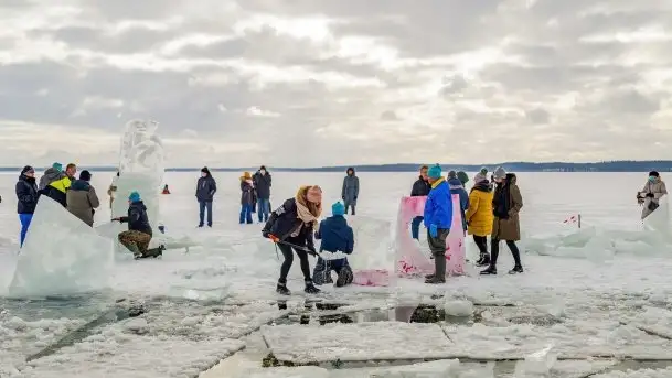 Fotorelacja z rzeźbienia w lodzie w Giżycku - zdjęcie 7