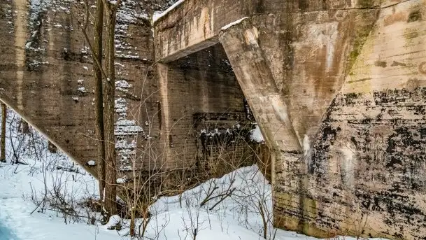 Śluza w Leśniewie Górnym w zimowej szacie, luty 2021 - zdjęcie 8