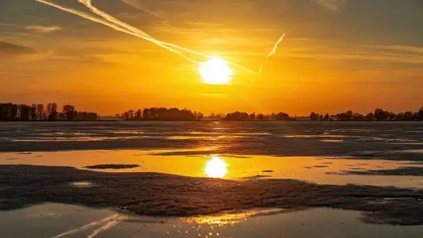 Zachód słońca nad jeziorem Kruklin, luty 2021