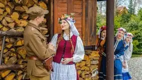 Połączenie mazursko - warmińskiego folkloru z żołnierskim sznytem - zdjęcie 37