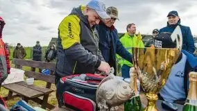 Fotorelacja z charytatywnych zawodów wędkarskich - zdjęcie 197