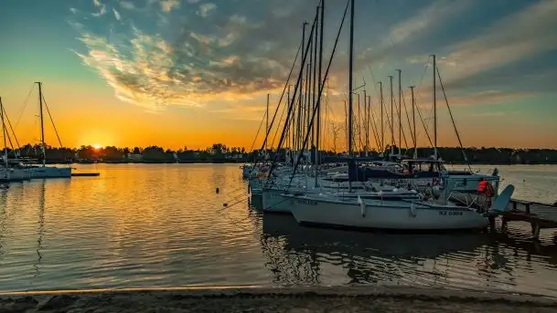 Zachód słońca nad jeziorem Bocznym, czerwiec 2021 r.