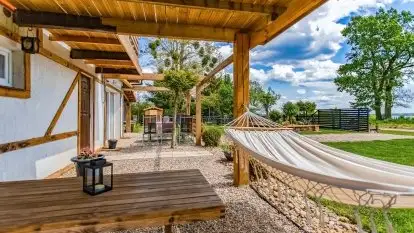 Domek wśród pól - zdjęcie 2