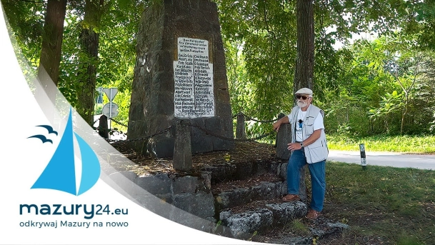 Mazurskie Opowieści - Tadeusz Sakowski o pomniku poległych w Pieczarkach