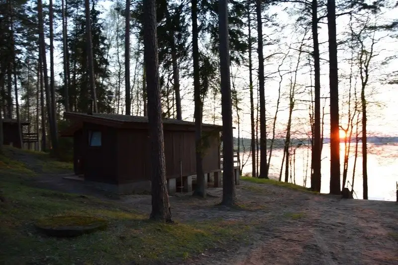 Poszukuję kucharki, pomocy kuchennej, sprzątaczki