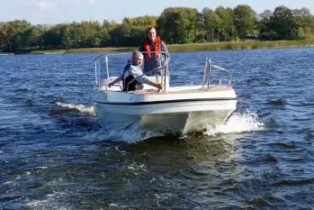 NOWOŚĆ jacht motorowy. Łódka sportowa, motorówka Porto 555 - zdjęcie 1